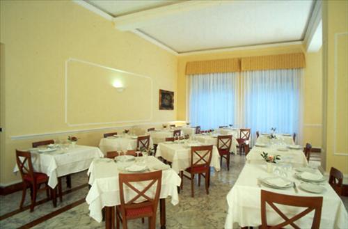Hotel Reale Fiuggi Ristorante foto